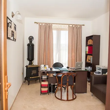 Πανσιόν Casa Canter Napoca 3*