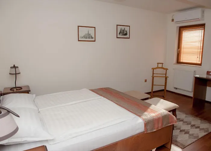 Casa Canter Napoca Pensiune 3*